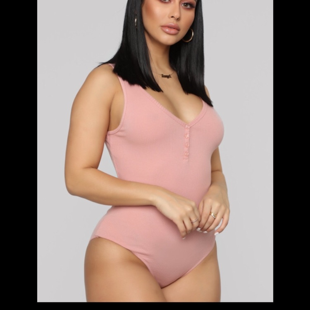 Fashion nova bodysuit